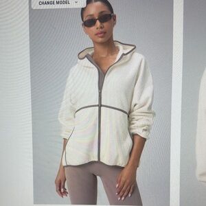 NWT Fabletics No Chill Full-Zip Jacket fleece bone/desert shadows medium